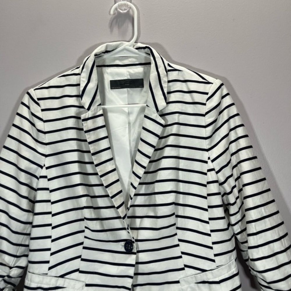 The Limited Black and White Striped Blazer - Picture 9 of 12